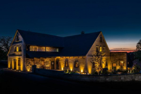RESORT KOVÁRNA - Frýdštejn - stylové ubytování, luxusní wellness, zážitková restaurace, Hodkovice Nad Mohelkou